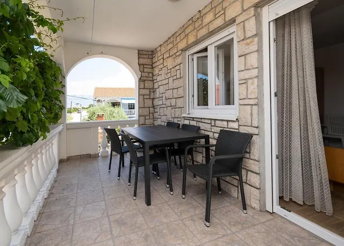 Apartamento With Parking Space Povljana, Pag - 21318 Povljana